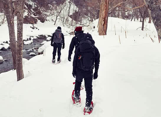 真冬の知床トレッキングでは、どんな低山でも厳しい難所に