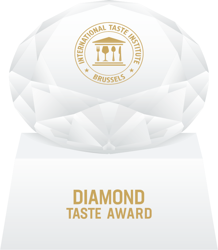 【参考】 International Taste Instituteは、ベルギーブリュッセルに本部を置き、世界中の食品や飲料品の味覚を審査し、優れた製品を表彰・プロモーションする機構です。世界各国から商品がエントリーされており、審査はヨーロッパで最も権威のある調理師協会および国際ソムリエ協会（ASI）に属する著名なシェフやソムリエで構成されています。昨年までは、iTQi＝International Taste＆Quality Instituteという名称で展開されてきましたが2019年から味覚にフォーカスした機構として名称が変更となりました。