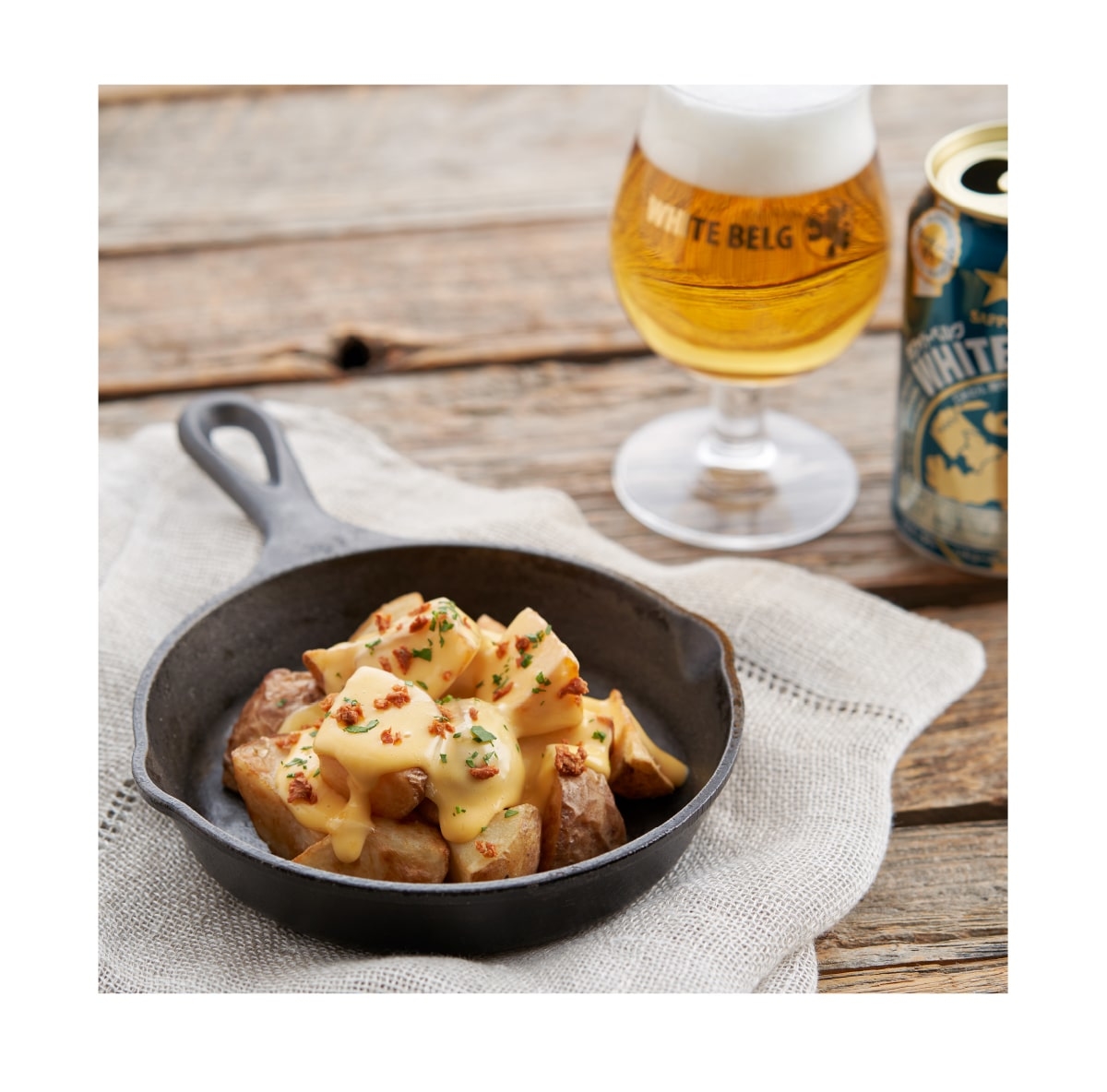 ざく切りフライドポテト厚チーズがけ